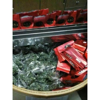 小詹天然茶   【至尊观音王 + 三钻正山小种 】各半斤 茶农价只要 360   纯生态绿色源头货源  