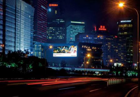 上海市商场媒体浦东新区世纪大道金茂大厦裙房东墙面 LED编号：FHDS-008 