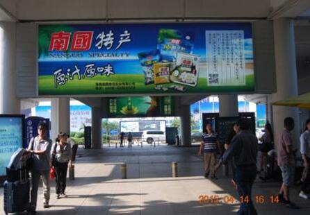 海口机场  一层到达门口  灯箱  编号：HN-AP-C2