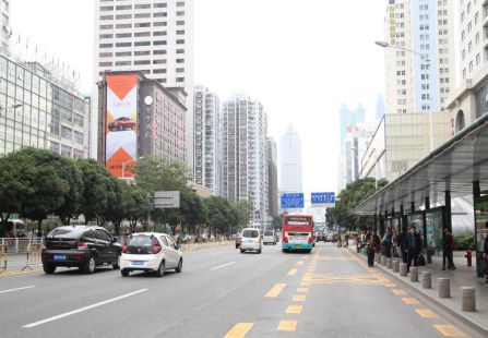 广东深圳市写字楼媒体深南大道-金城大厦东北侧楼体大牌编号：DOV-SZ-003