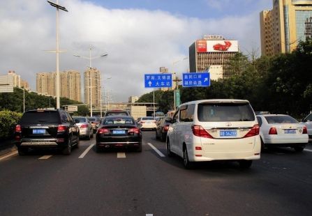 广东深圳市写字楼媒体滨河大道-滨河路段外运大厦西面楼体大牌编号：DOV-SZ-006