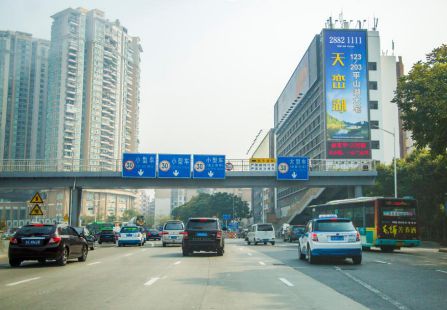 广东深圳市写字楼媒体滨河大道-怡兴苑大厦西面楼体大牌编号：DOV-SZ-009