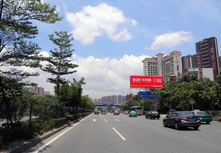 广东深圳市交通路网媒体布龙路龙景立交前丽湖花园门口立柱编号：DOV-SZ-024