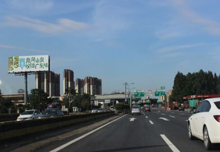 广佛高速沙贝立交桥西面K00+000 单立柱 编号：DOV-SZ-067