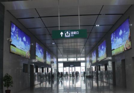 四川 涪陵北站-出站厅 灯箱 编号：PLB-006