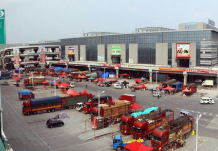 陕西省西安市交通路网媒体雨润农产品物流墙体面南（草滩工业园区）墙体大牌编号：YY-XA002