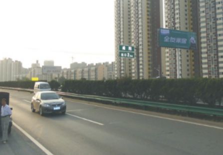 咸阳-连霍高速咸阳东出口 单立柱 编号：YY-XA011