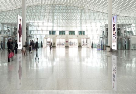 广东深圳市机场媒体深圳机场四层出发厅灯箱编号：YSW-SZ-AP2-F4DD-LF01～02