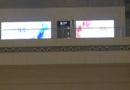 河南郑州市高铁媒体郑州东站三层候车大厅夹层 内嵌灯箱编号：DHQMT-ZZD-002