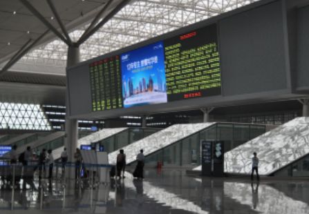 郑州东站 三层交通大厅 多媒体 编号：DHQMT-ZZD-007