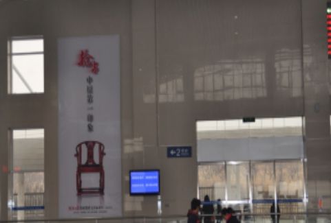 灵宝西站 进站候车大厅检票口两侧 灯箱 编号：DHQMT-LBX-002