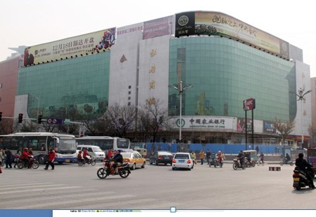 山东泰安市商场媒体银座楼顶大牌编号：XPGG-TA-003