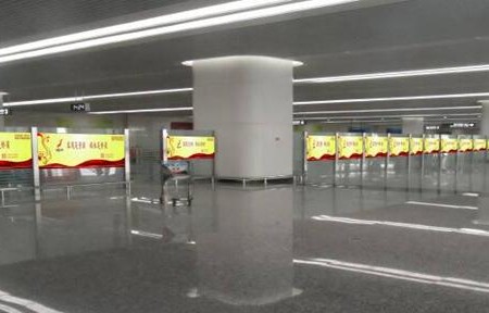 河北石家庄市机场媒体 机场一楼到达出口贴膜 贴膜  编号：GCCM-BLGD01-20