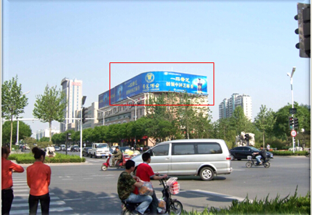 山东潍坊 胜利大街与新华路路口楼顶 三面翻,外打灯(4小时) 编号:XPGG-WF-003