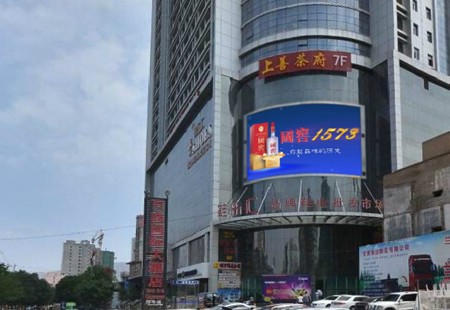 兰州    东岗路万商国际北门     LED    编号：ZSCM-LZ-047