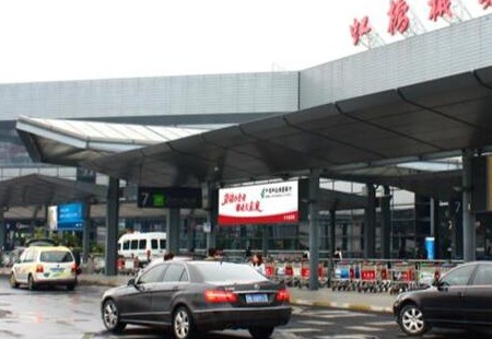 上海市机场媒体虹桥机场户外出发双面灯箱套装4(双面灯箱⑦)灯箱编号：DACM-SH-015