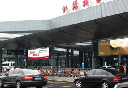 上海市机场媒体虹桥机场户外出发双面灯箱套装5(双面灯箱⑤)灯箱编号：DACM-SH-016
