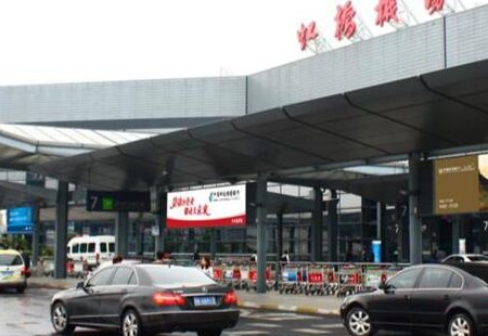 上海市机场媒体虹桥机场户外出发双面灯箱套装5(双面灯箱⑥)灯箱编号：DACM-SH-017