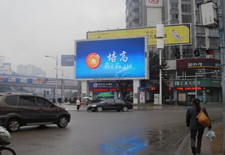南充 陈寿路与紫府路一段交汇处，立柱         LED    编号：ZSCM-NC-087