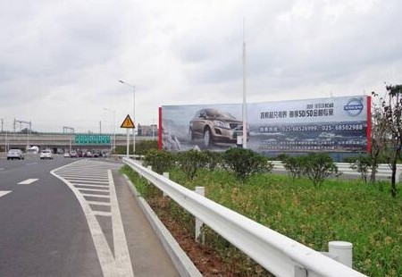 江苏南京市交通路网媒体南京双龙大道看板编号：FDBX-NJ-019