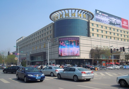 山东滨州市渤海七路中百大厦 LED 编号：BSDCM-BZ-001