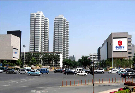 山东省济南市商场媒体花园路与洪楼北路口LED编号：GDHWCM-JN-001