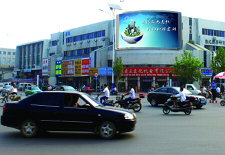 山东德州市写字楼媒体汽车站对面LED编号：GDHWCM-DZ-001