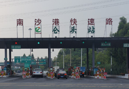 广东高速公路 仑头收费站  灯箱 编号：SDCM-GD-008