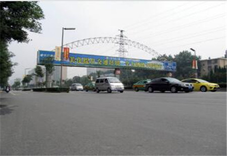 陕西西安市交通路网媒体户外广告 南二环长安立交东侧限高器立柱编号：HSZY-XA-026