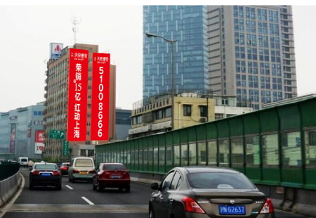 上海 内环高架 虹口区中山北一路82号 近虹口龙之梦墙体广告位 喷绘 编号：CGMT-SH-004