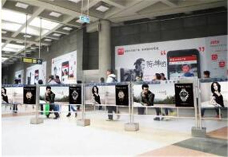 北京市 地铁媒体 6号线AT级别站进出口通道或换乘站换乘通道内 导流看板 编号：JZSS-BJ-012