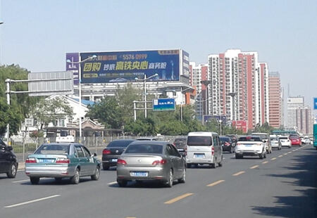 山东济南市交通路网媒体经十路与大纬二路交汇处西北角 立柱编号:FXCM-JN-003