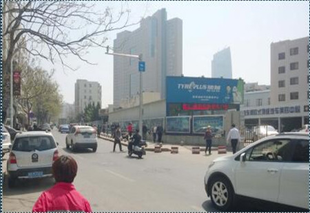 山东青岛市交通路网媒体闽江路灯箱编号：QYQ-QD-001