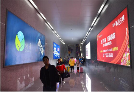 广西南宁市高铁媒体 南宁东站出站层南北换乘厅 灯箱 编号：C7-01至12（北）