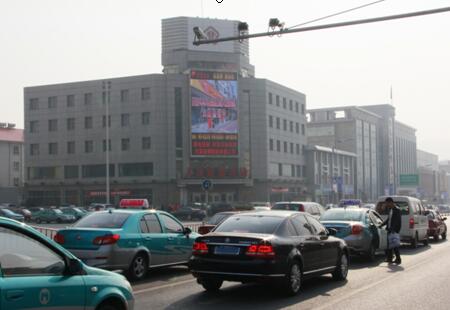 河北张家口市 商场媒体 人力资源市场 LED显示屏   编号：JSGG-ZJK-007