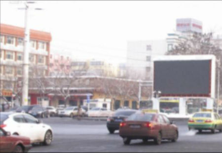 乌鲁木齐  公共活动场所媒体  铁路局十字路口南侧  LED屏  编号：SSKJ-WLMQ-005