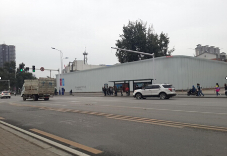 河北石家庄市 交通路网媒体 建设大街与胜利大街交会三叉路口处，路东围挡     编号：JSGG-SJZ-030
