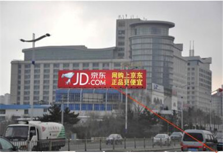 山东省烟台市 高速媒体 烟台观海路与黄海路交汇处黄海汽修楼顶 广告塔 编号：JHGG-YT-003