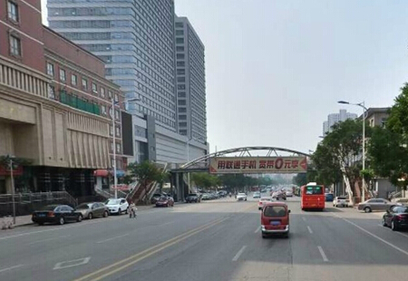 河北张家口市 交通路网媒体   张家口市胜利中路紧邻市政府、蓝鲸酒店  桥体三面翻   编号：JSGG-ZJK-016