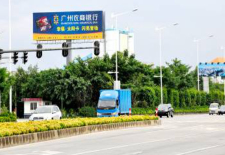 广东广州市交通路网媒体 花都区东出口—迎宾大道与人和镇交界B 立柱 编号：XSL-GZ-002