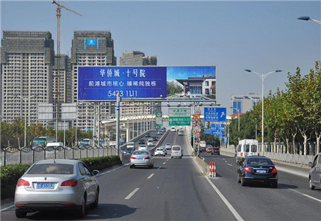 上海市交通路网媒体卢浦大桥济阳路引桥口立柱编号：SH-GJ-1004