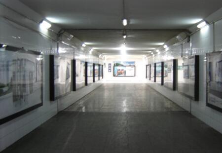 新疆吐鲁番市吐鲁番站 灯箱媒体 出站通道 滚动灯箱  编号：BCXK-TLF-001