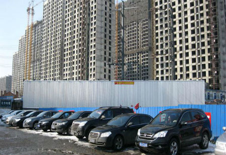吉林吉林市交通路网媒体亚泰大街与长白路交汇处三面翻编号：XDX-JL-006