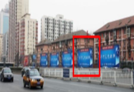 北京市交通路网媒体北京西站站前广场大牌编号：BYZT-BJ-西侧002