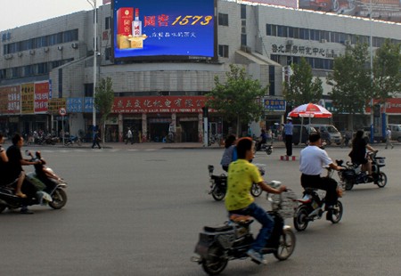 山东德州市写字楼媒体东风路与马市街交汇LED  编号：ZSCM-DZ-051