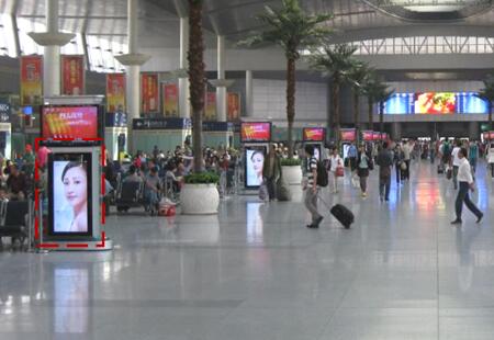 江苏泉州市高铁媒体泉州站刷屏机编号：ZXCM-QZ-001