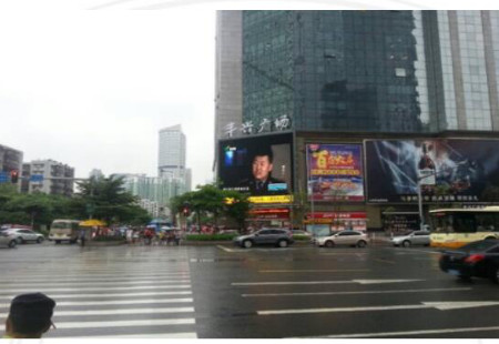 广东广州市写字楼媒体天河路与天河东路交汇处西南角丰兴广场LED编号：SJCM-GZ-001