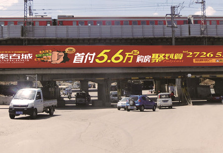 山西太原市交通路网媒体动物园跨桥跨线桥编号：DHTX-TY-017