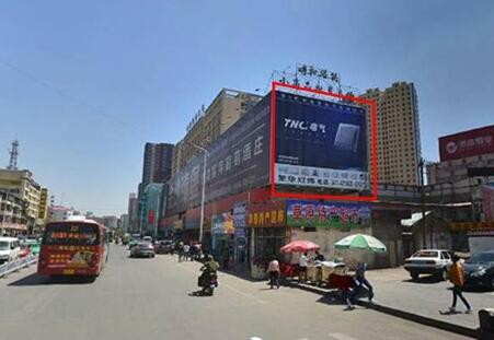 内蒙古呼和浩特市商场媒体通达商场楼顶西面编号：PHDF-NMG-040