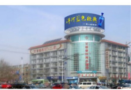山东济南市写字楼媒体百事春秋会所楼顶大牌编号：JNKH-JN-008